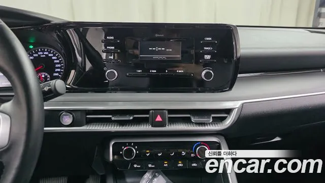 Kia K5 K5 3 поколение 2.0 LPI(Для проката) — Фото автомобиля 13