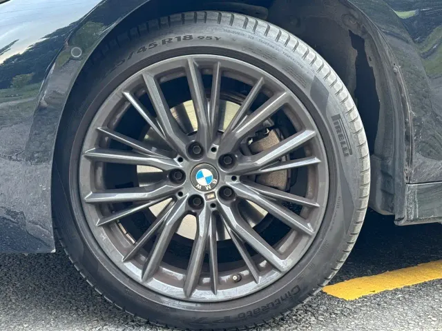 BMW 3 Series — Фото автомобиля 19