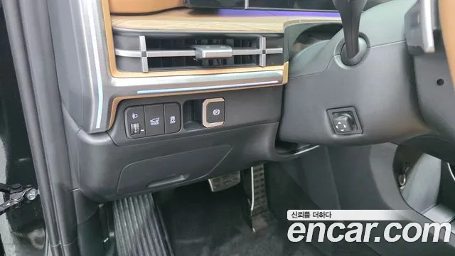Hyundai Santa Fe MX5 — Фото автомобиля 12