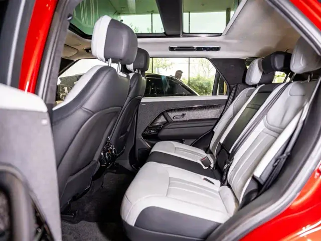 Land Rover Range Rover Sport — Фото автомобиля 11