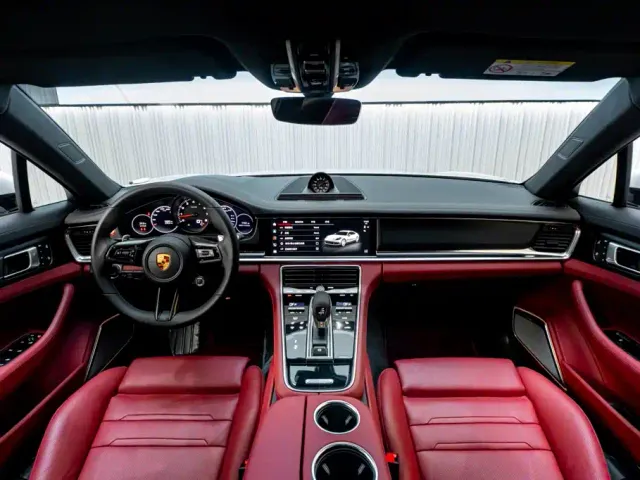 Porsche Panamera — Фото автомобиля 15