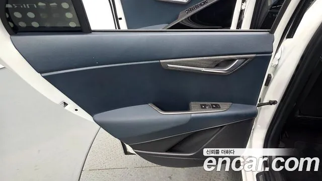 Kia Niro — Фото автомобиля 14