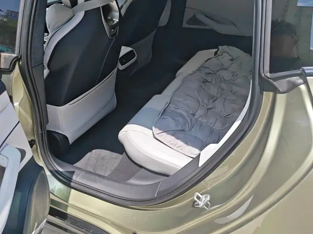 Xiaomi SU7 — Фото автомобиля 11