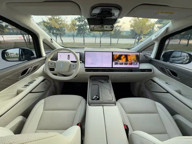 Wey Alpine — Фото автомобиля 8