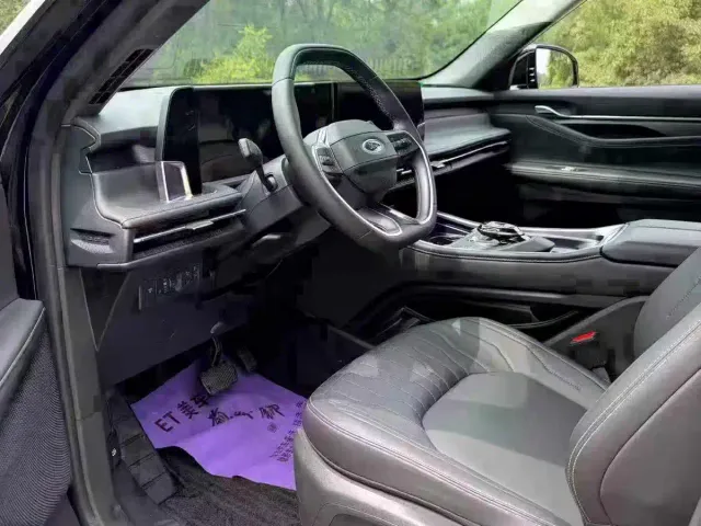 Ford Edge — Фото автомобиля 7