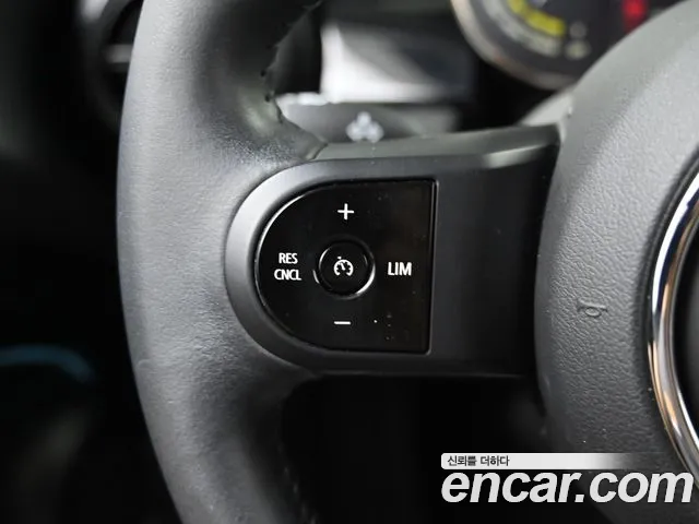 MINI Cooper Electric — Фото автомобиля 16