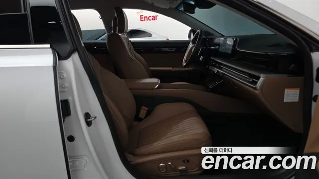 Hyundai Grandeur GN7 — Фото автомобиля 16