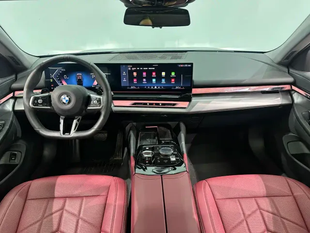 BMW 5 Series — Фото автомобиля 15