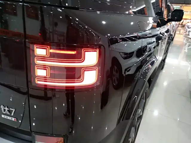 BYD FangChengBao Titanium 7 — Фото автомобиля 7