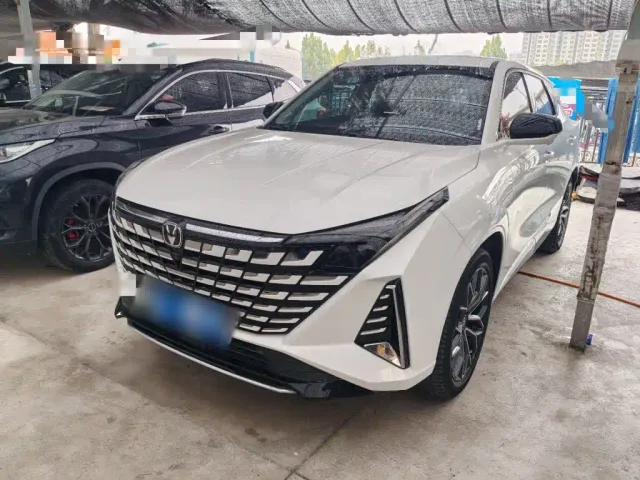 Фотография автомобиля — Changan UNI-Z