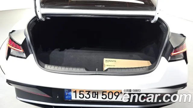 Hyundai Avante CN7 — Фото автомобиля 24