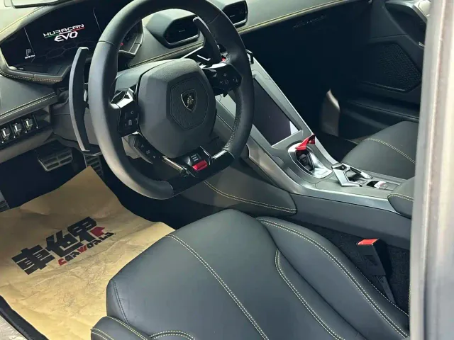 Lamborghini Huracan — Фото автомобиля 5