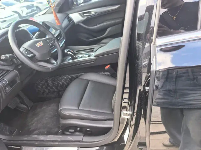 Cadillac CT5 — Фото автомобиля 6
