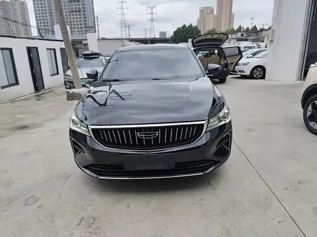 Geely Emgrand — Фото автомобиля 2