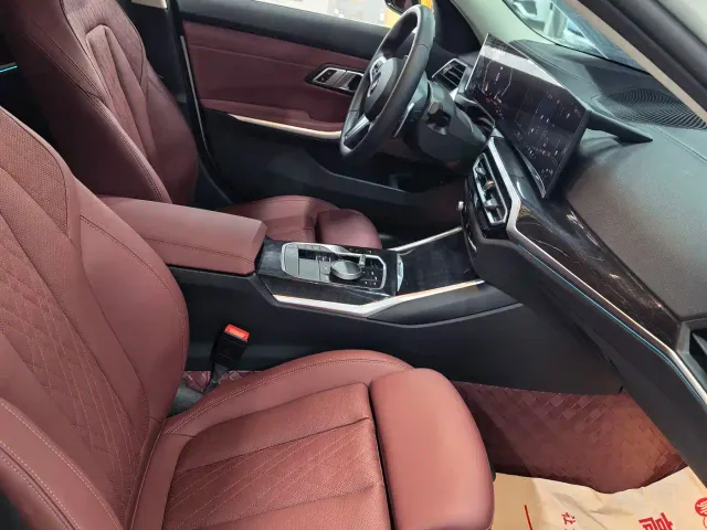 BMW 3 Series — Фото автомобиля 6