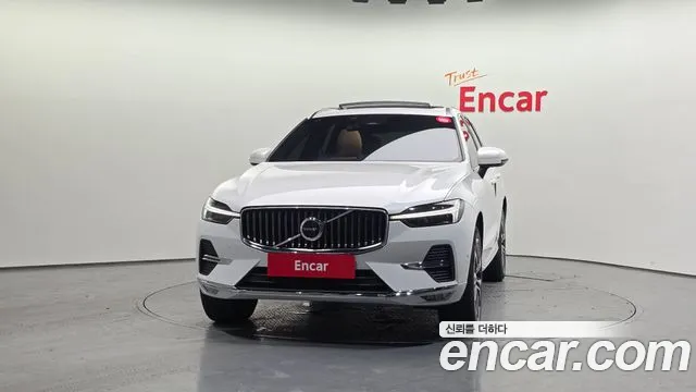 Вольво XC60 — Фото автомобиля 3