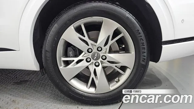Genesis GV70 — Фото автомобиля 6