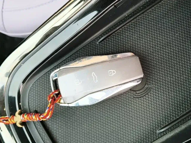JAC Yiwei Yiwei 3 2023 505km Pro — Фото автомобиля 16