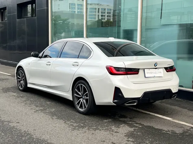 BMW 3 Series — Фото автомобиля 4
