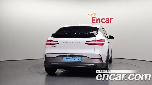 Genesis GV60 — Фото автомобиля 4