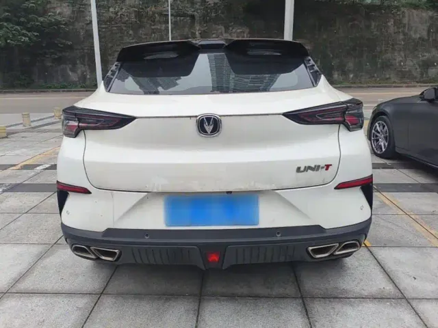 Changan UNI-T — Фото автомобиля 5