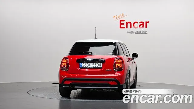 Mini Cooper Cooper 5 дверей Classic — Фото автомобиля 4