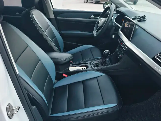 Volkswagen Lavida — Фото автомобиля 8