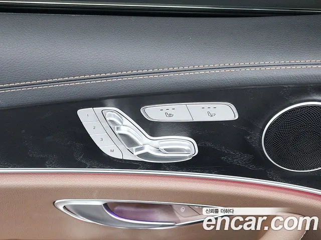 Mercedes-Benz E-Class — Фото автомобиля 11