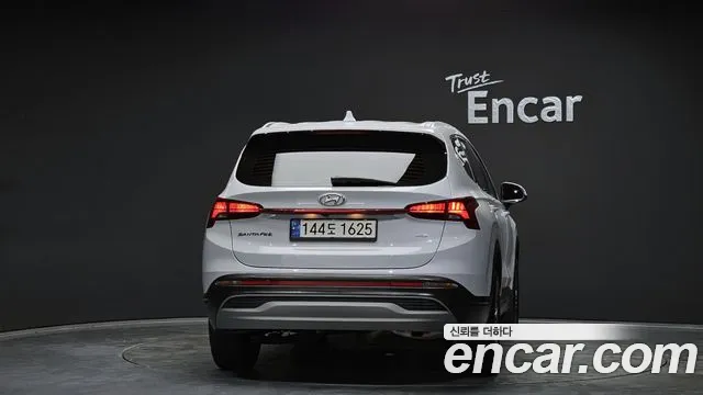 Hyundai Santafe Новый Santa Fe Бензин 2.5T 4WD — Фото автомобиля 4