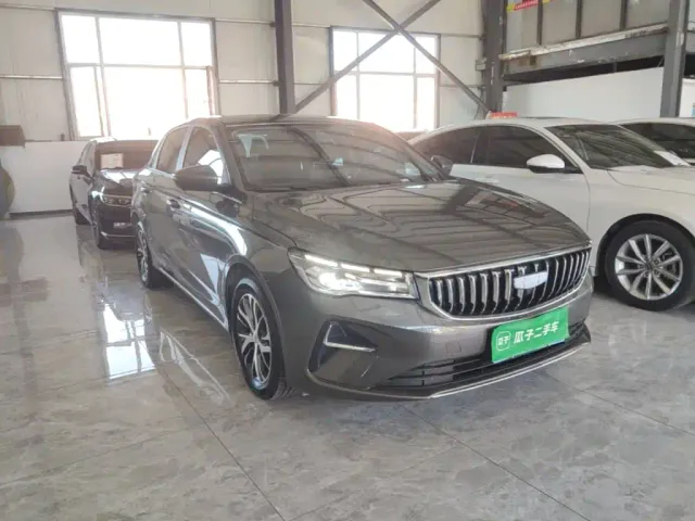 Geely Emgrand — Фото автомобиля 21