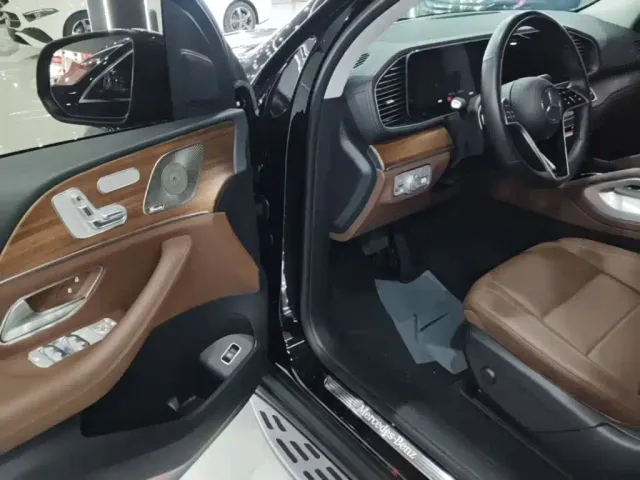 Mercedes-Benz GLE-Class — Фото автомобиля 15