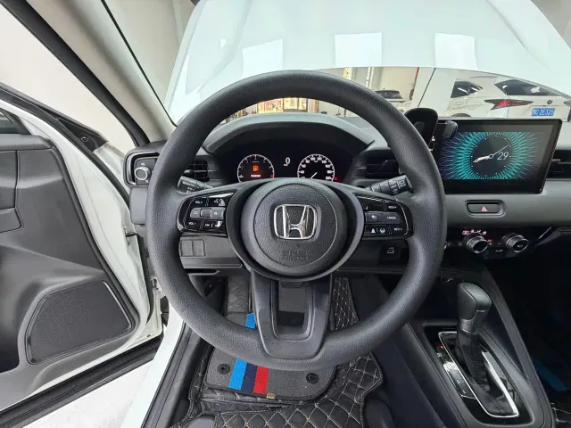 Honda Vezel — Фото автомобиля 10
