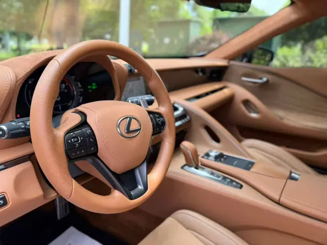Lexus LC — Фото автомобиля 5