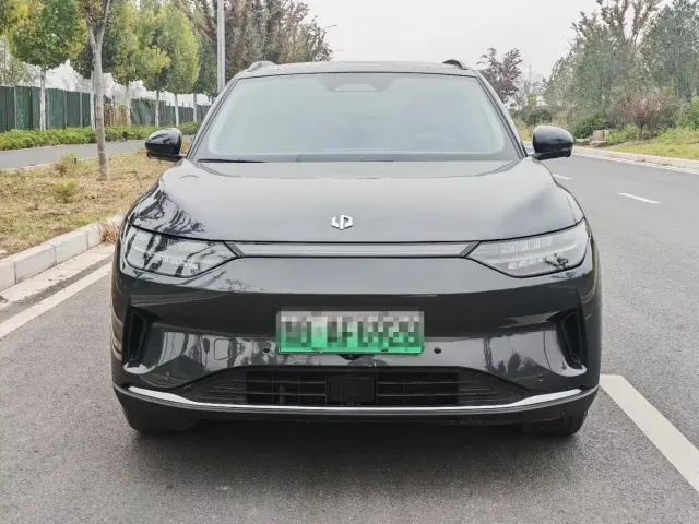 Leapmotor C11 — Фото автомобиля 2