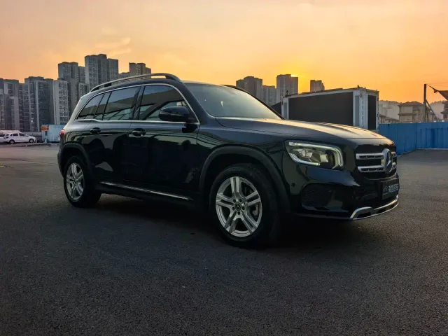 Mercedes-Benz GLB-Class — Фото автомобиля 3