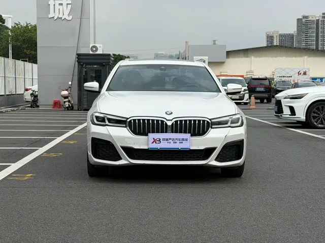 BMW 5 Series — Фото автомобиля 2