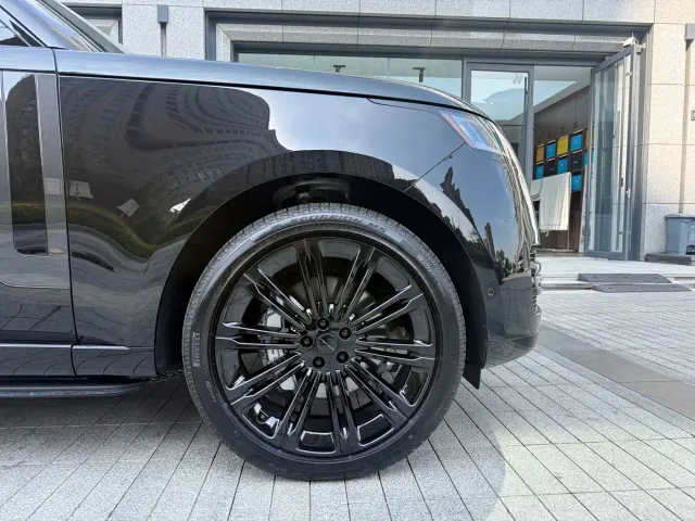 Land Rover Range Rover — Фото автомобиля 7