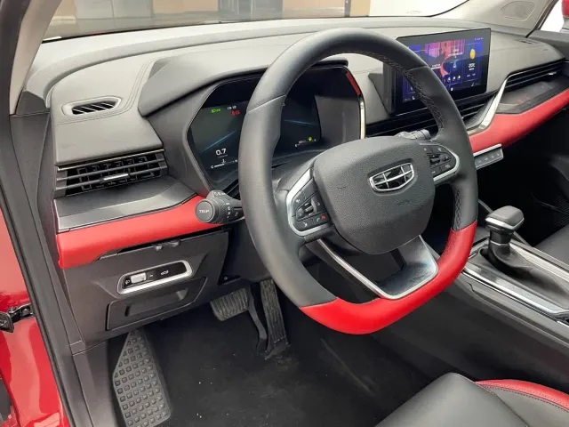 Geely Emgrand S — Фото автомобиля 6