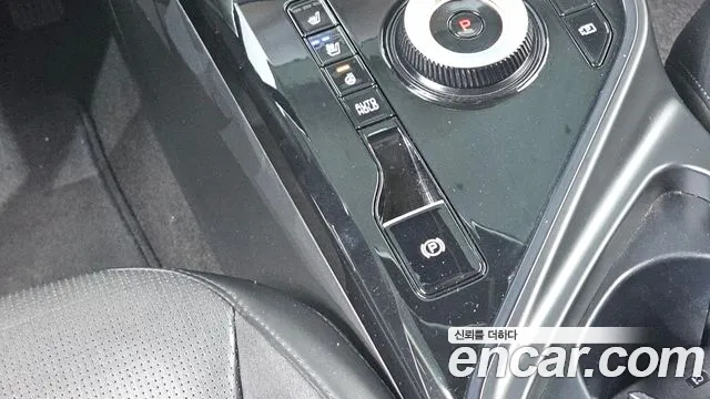 Kia Niro New — Фото автомобиля 28