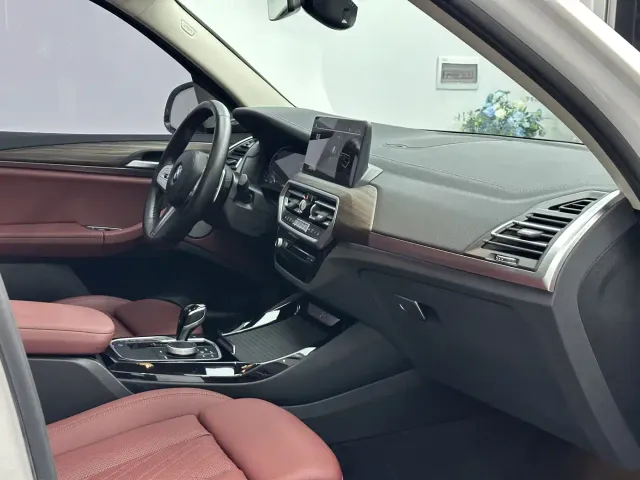 BMW X3 — Фото автомобиля 16