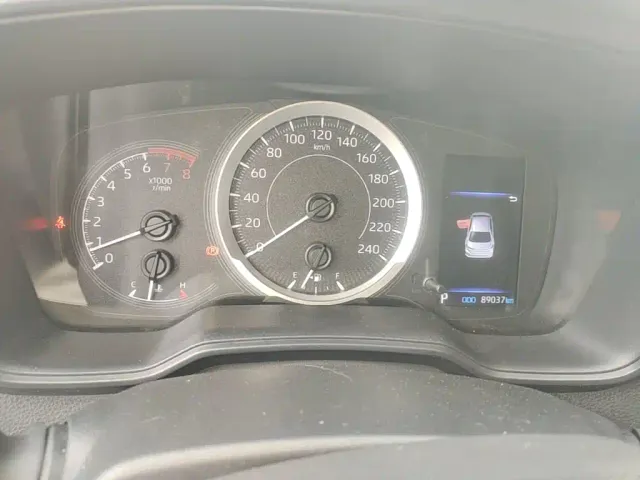 Toyota Corolla — Фото автомобиля 11