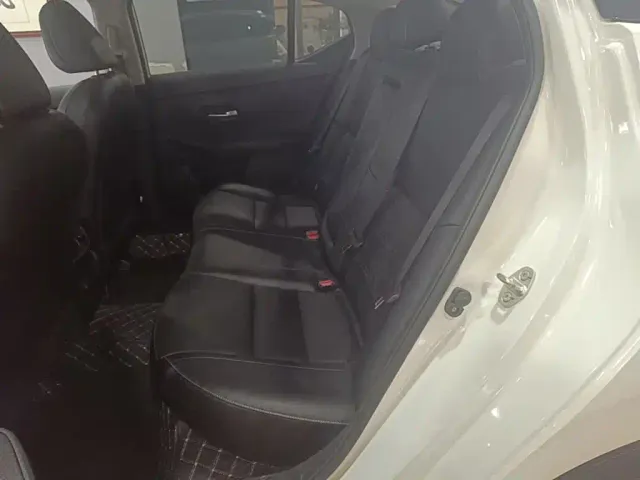 Nissan Sylphy — Фото автомобиля 16