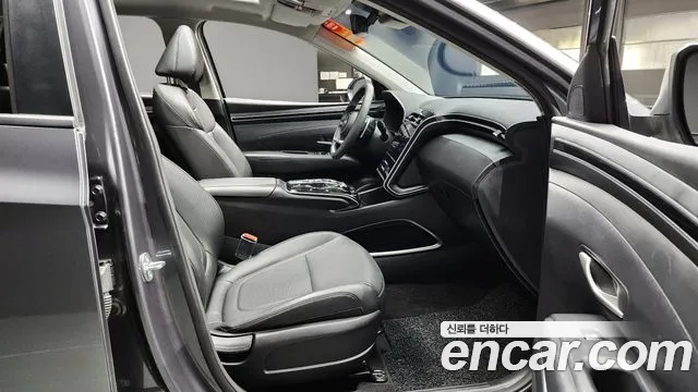 Hyundai Tucson Tucson (NX4) Бензин 1.6 Turbo 4WD — Фото автомобиля 10