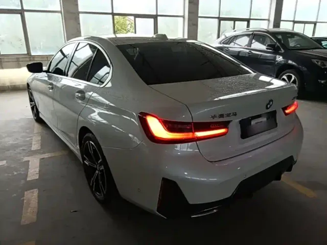 BMW 3 Series — Фото автомобиля 4