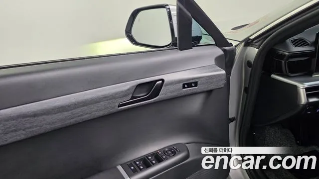 Hyundai Grandeur GN7 — Фото автомобиля 30