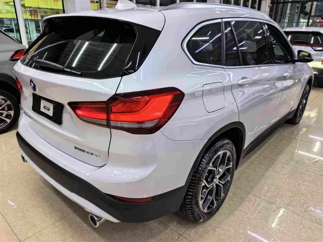 BMW X1 — Фото автомобиля 4