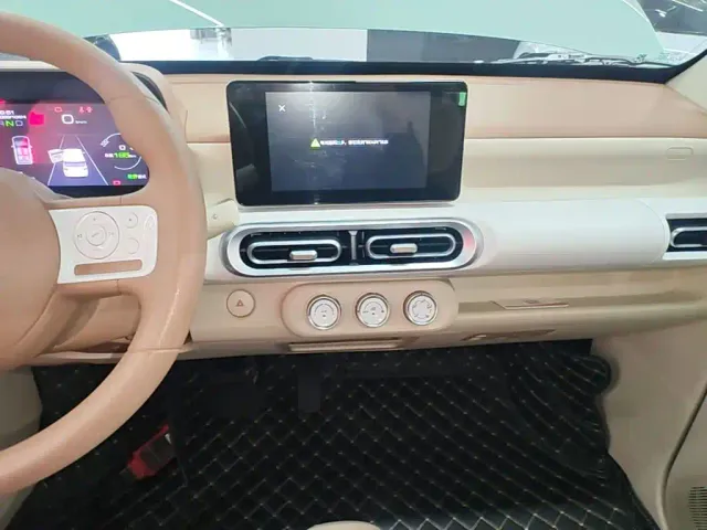 Wuling Hongguang Mini EV — Фото автомобиля 12