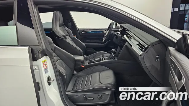 Volkswagen Arteon Arteon 2.0 TDI R-LINE 4Motion — Фото автомобиля 10