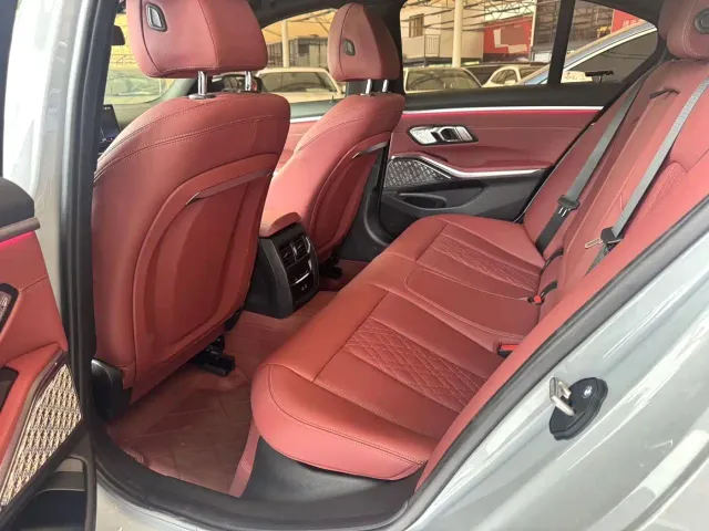 BMW 3 Series — Фото автомобиля 6