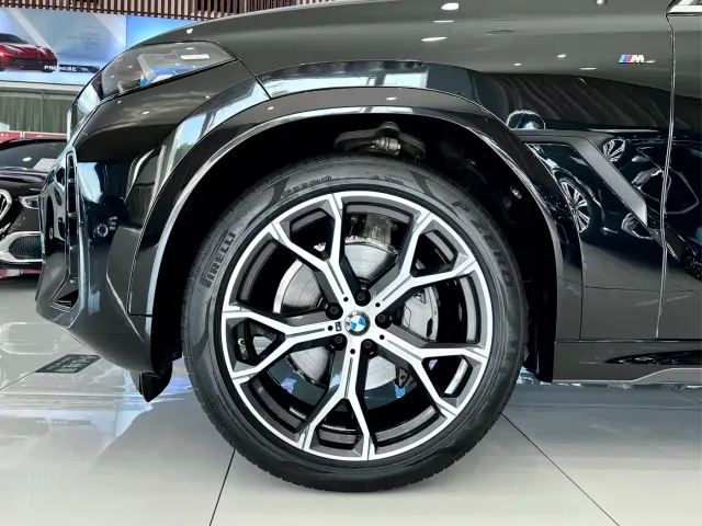 BMW X6 — Фото автомобиля 24
